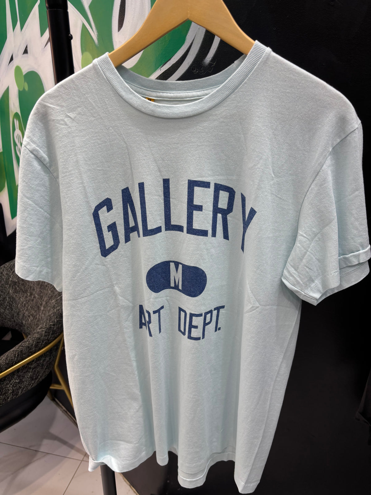 Gallery logo tee baby blue New Medium