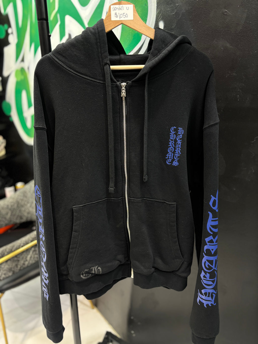 Chrome heart vertical logo zip up blue/black sz Small U