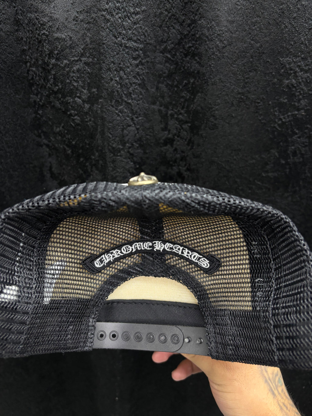 Chrome heart eyechart trucker
