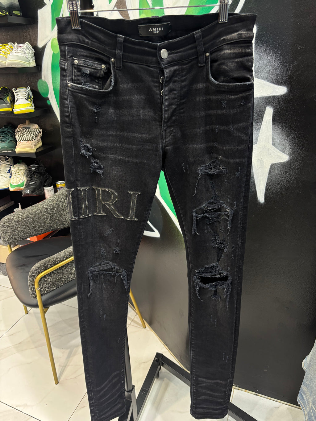 Amiri black logo patch sz 29 U